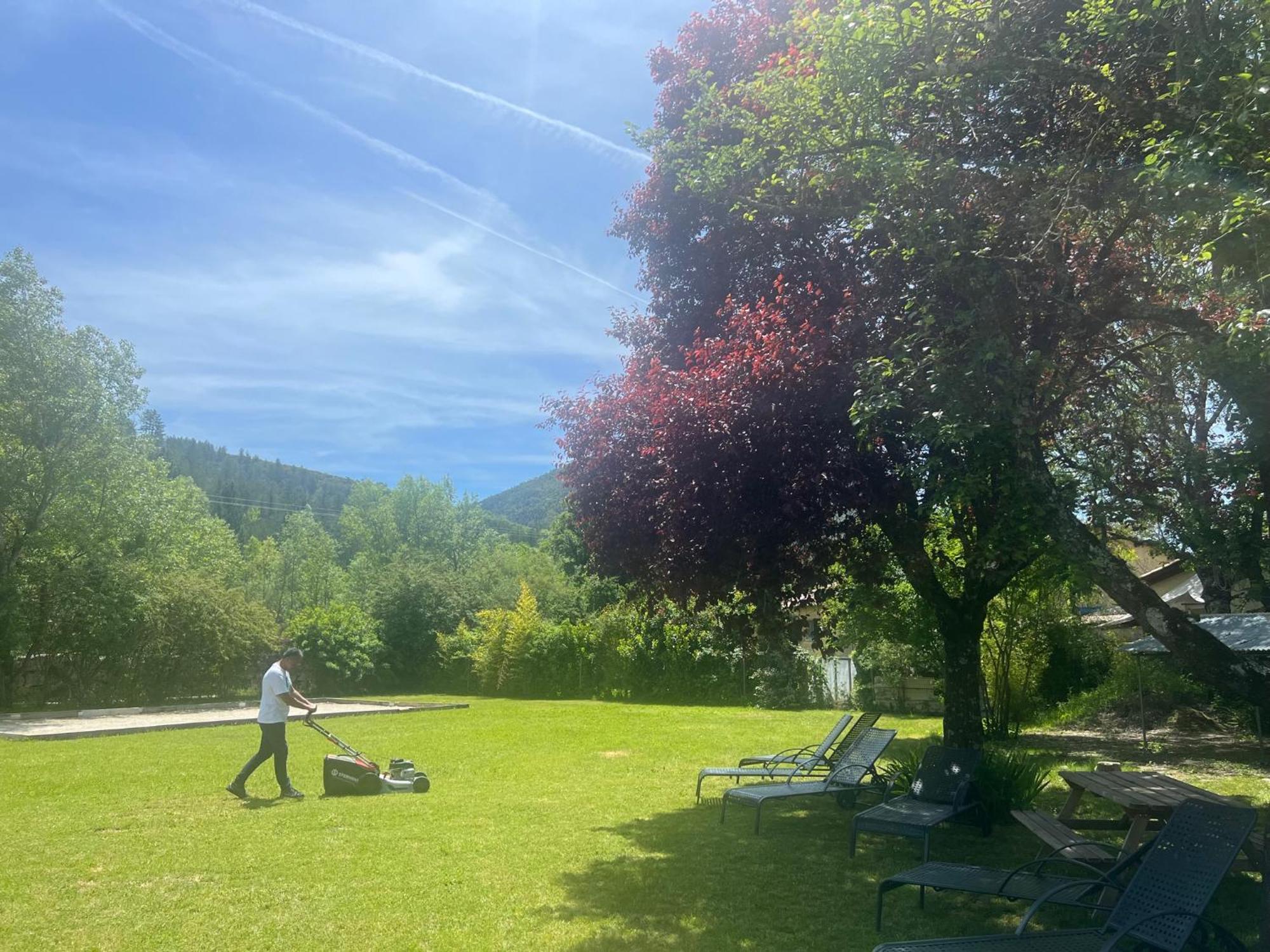 L'Oustaou Castellane Hostel Exterior photo